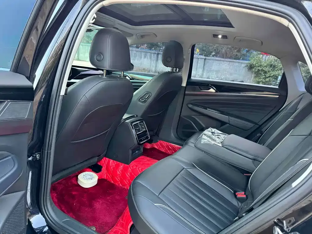 Volkswagen Passat 2022 из CN, фото 6