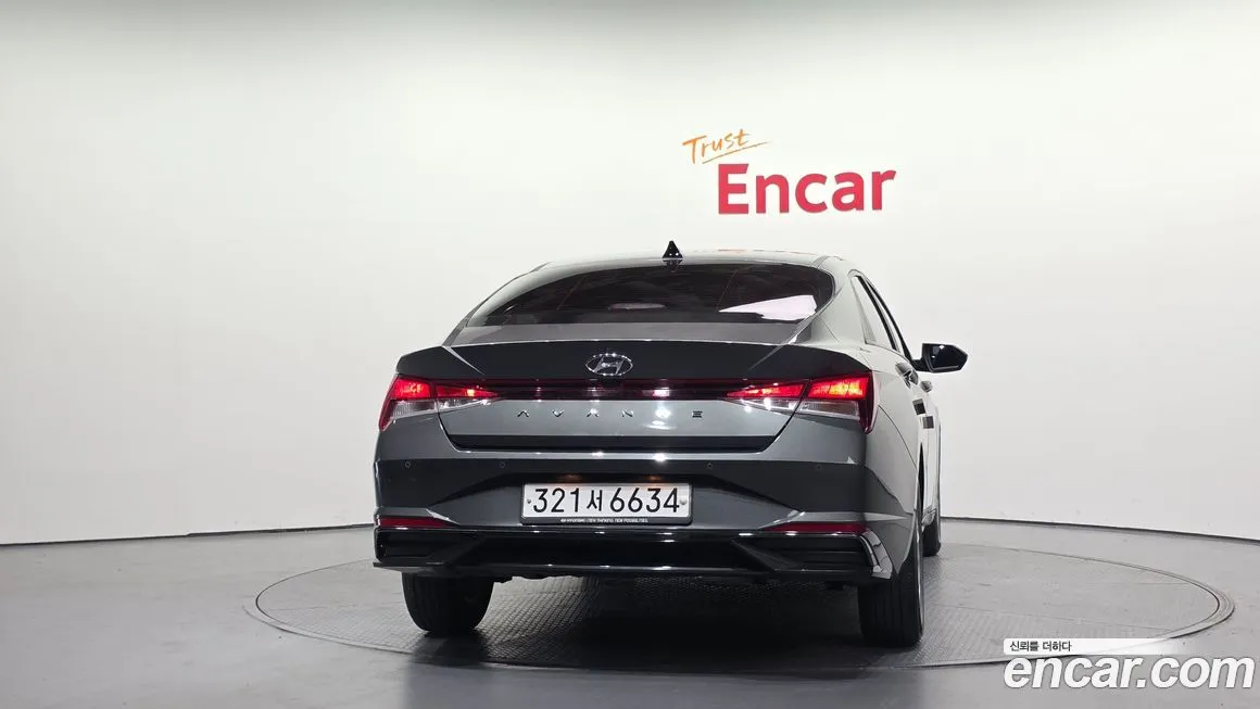 Hyundai AVANTE — фото 3