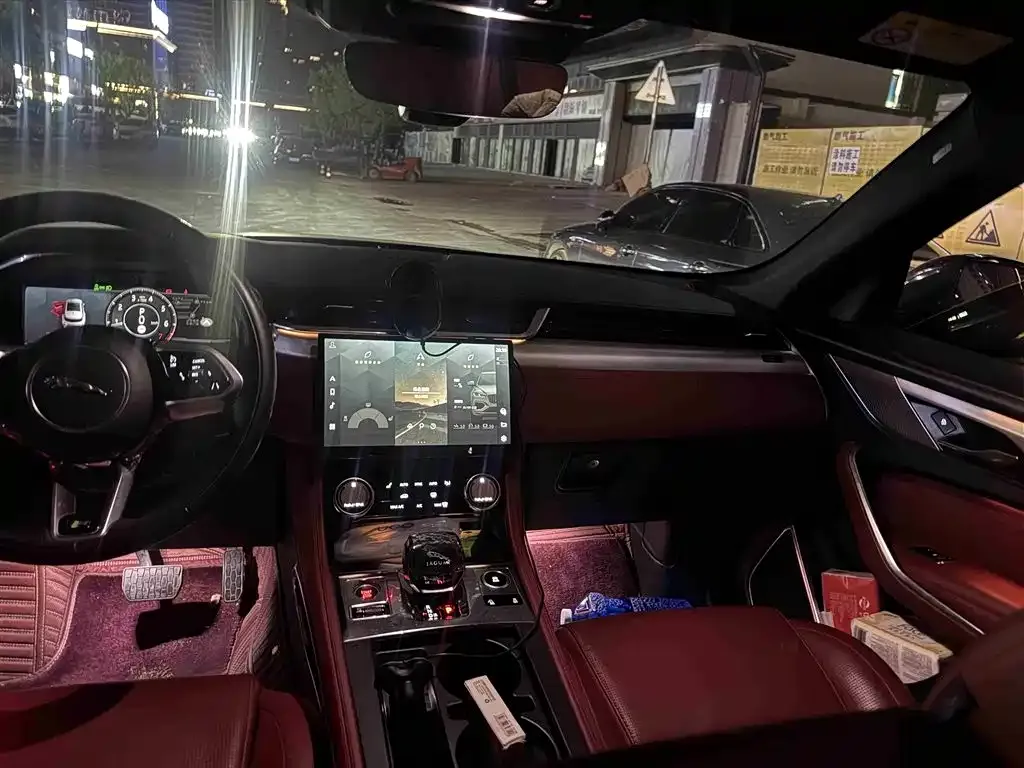 Jaguar F-PACE 2021 из CN, фото 7
