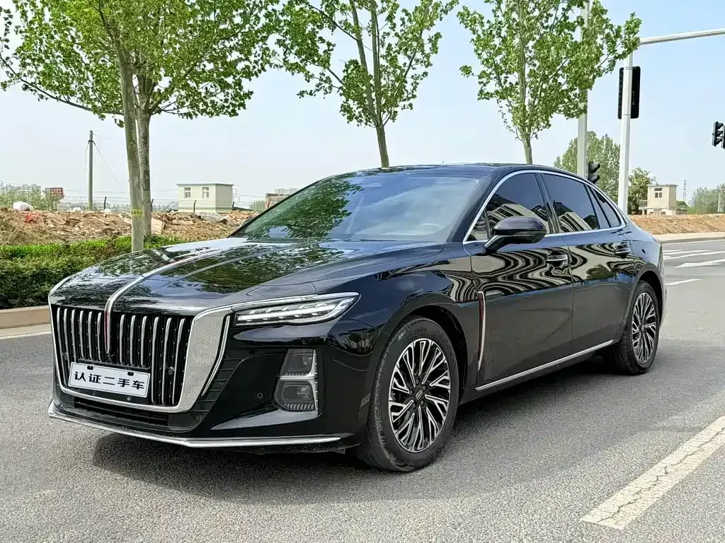 Hongqi H5 — фото 1