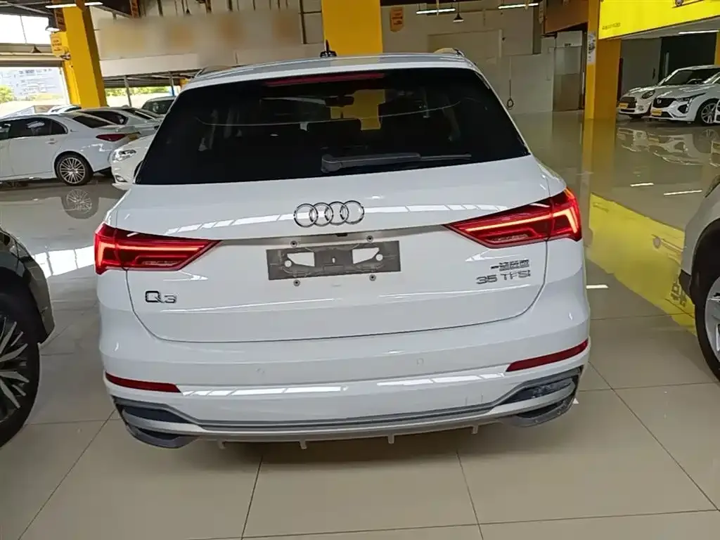Audi Q3 — фото 7
