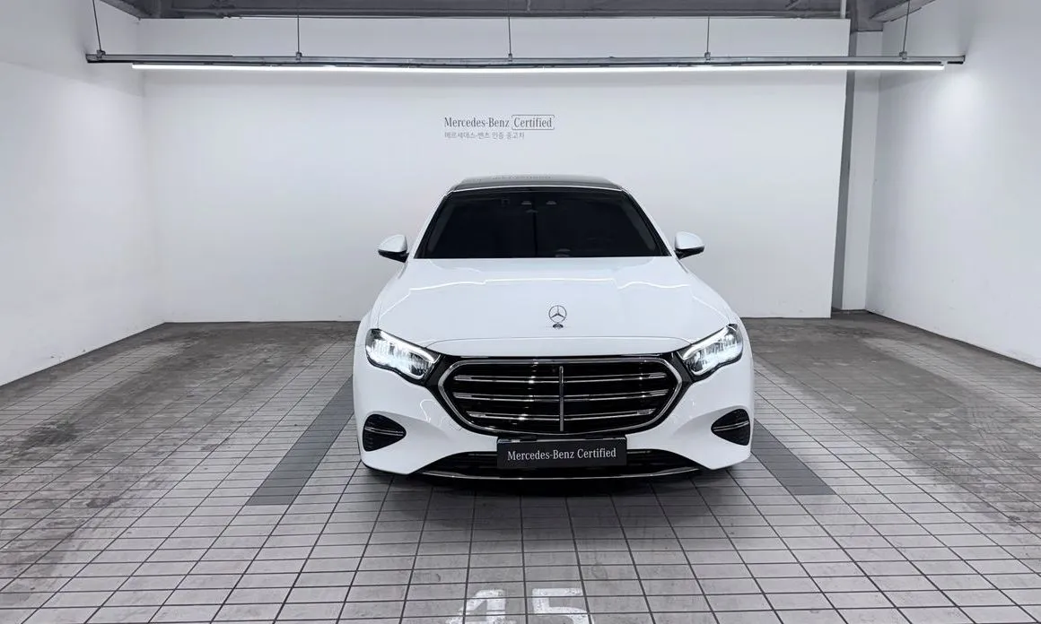 Mercedes-Benz E-Class — фото 3