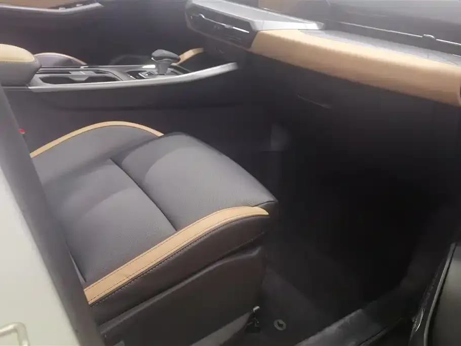 Geely Haoyue PRO 2024 из CN, фото 3