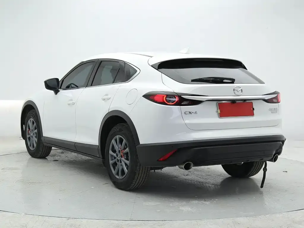 Mazda CX-4 — фото 4