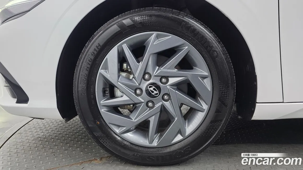 Hyundai AVANTE — фото 7