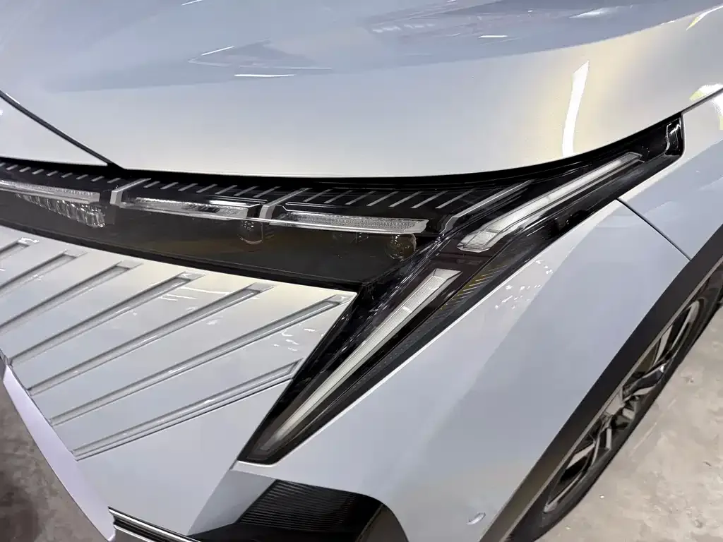 GAC Motor Shadow Cool — фото 7