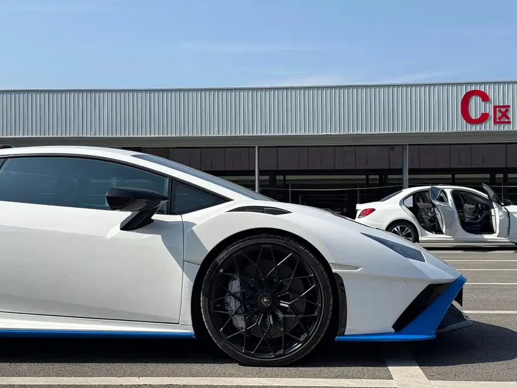 Lamborghini Huracan — фото 8