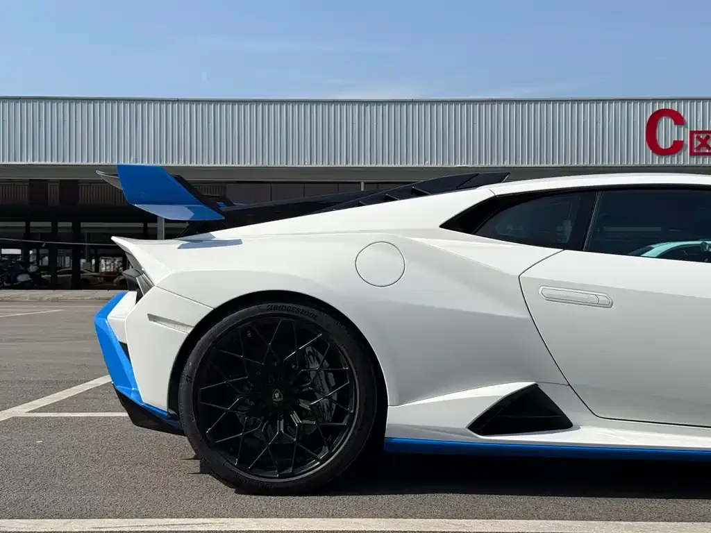 Lamborghini Huracan — фото 6