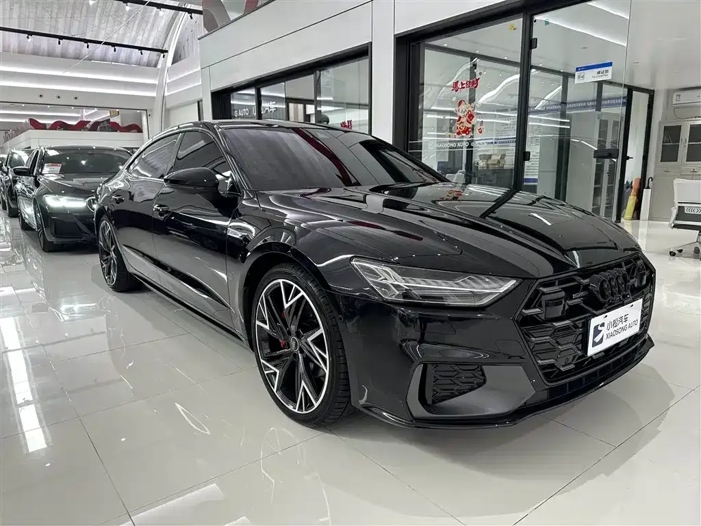 Audi A7L — фото 6
