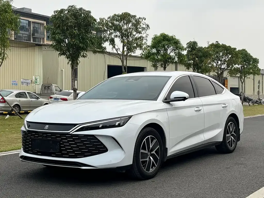 BYD Qin L — фото 1
