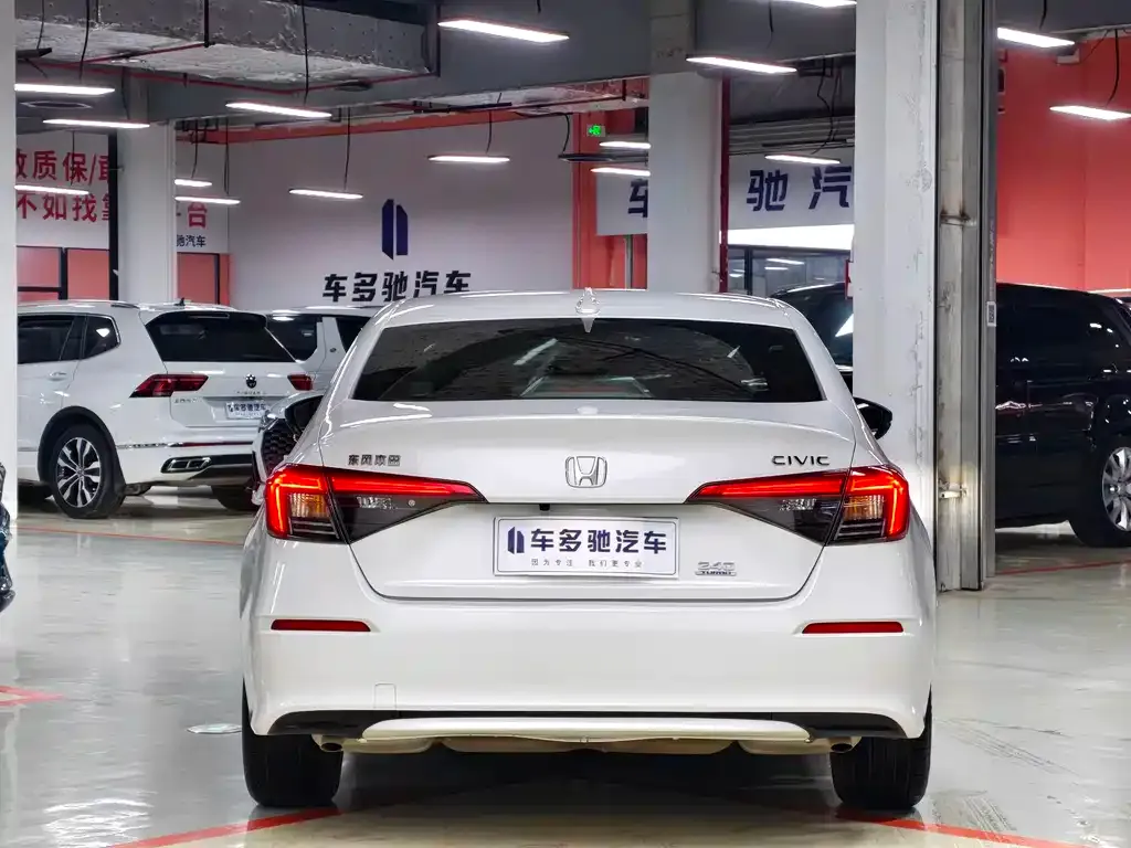 Honda Civic — фото 8