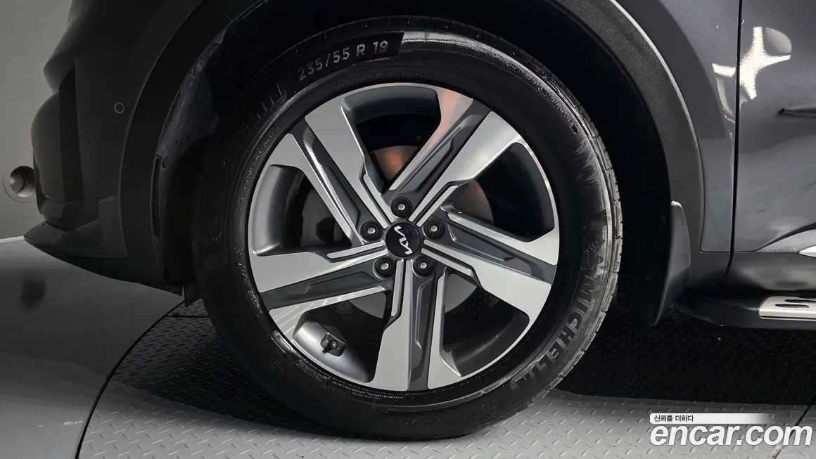 Kia Sorento — фото 6