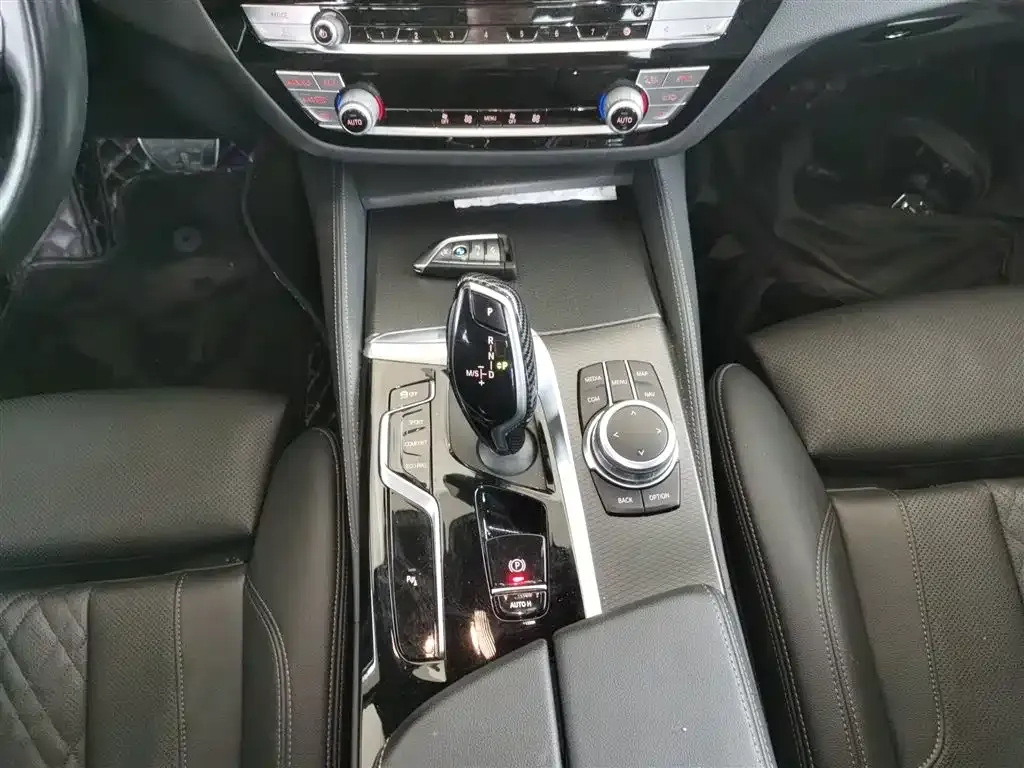 BMW 5 Series (Import) 2023 из CN, фото 5