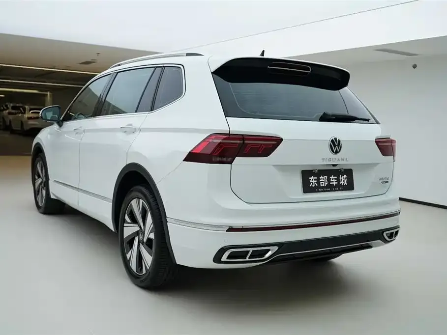 Volkswagen Tiguan L — фото 3
