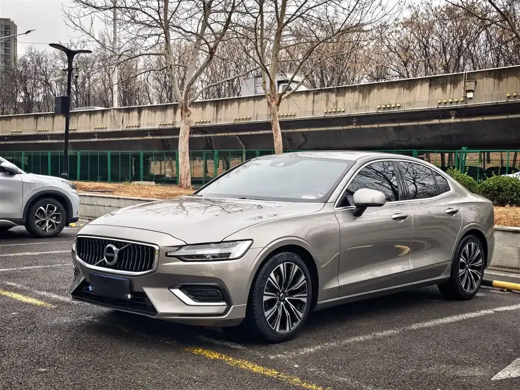 Volvo S60 2021 из CN, фото 10