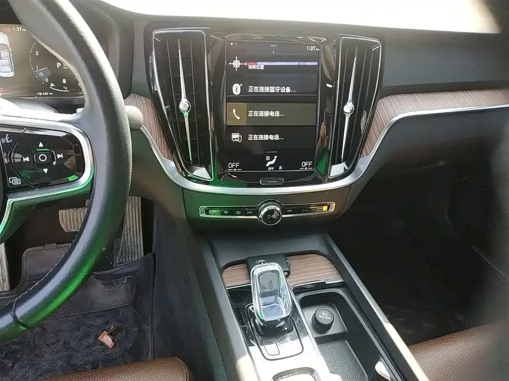 Volvo S60 2021 из CN, фото 4