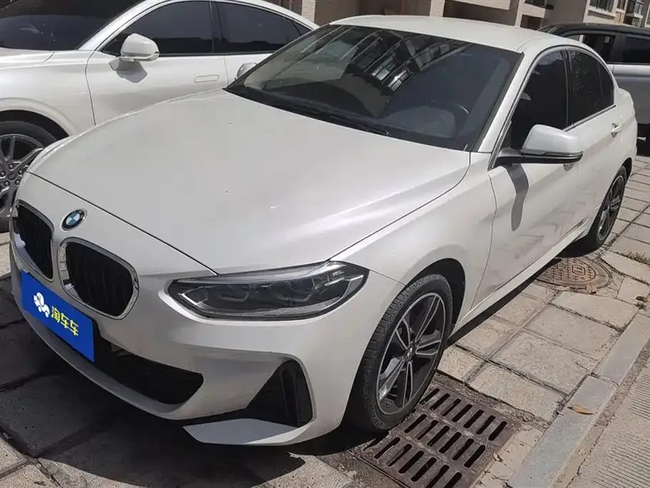 BMW 1 Series — фото 1