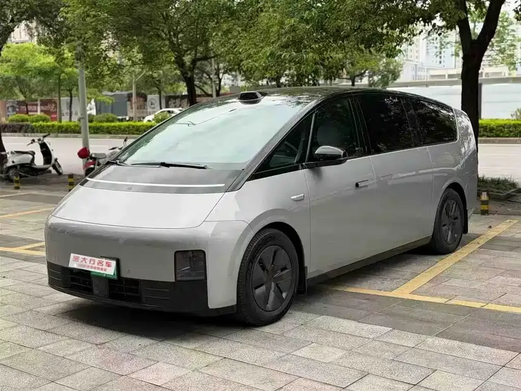 Li Auto MEGA