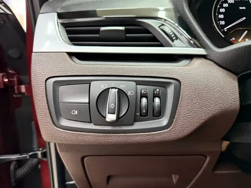 BMW X1 2022 из CN, фото 8