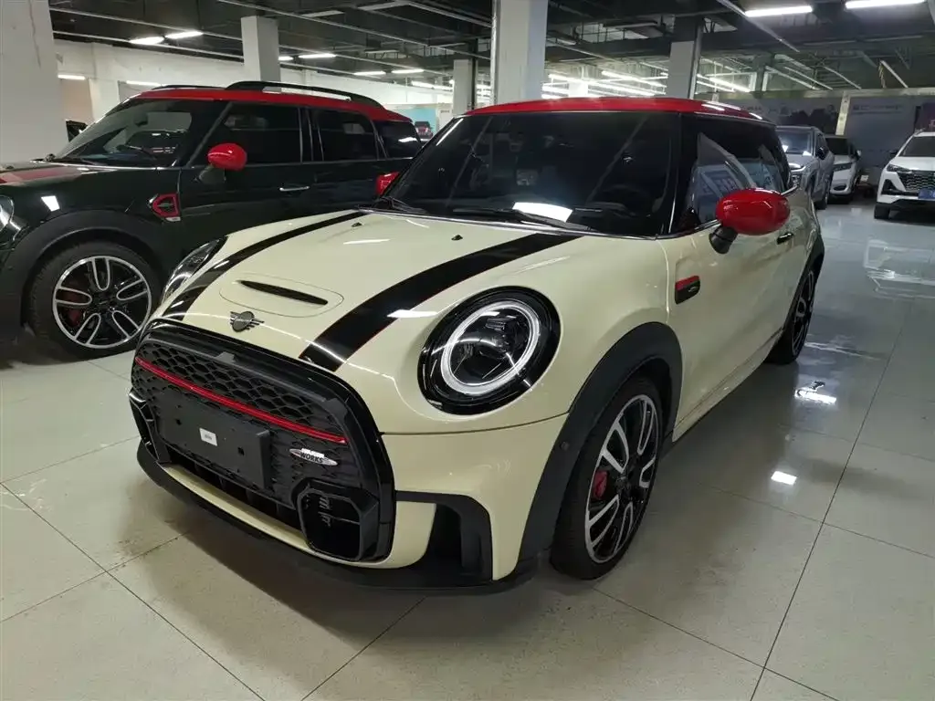 MINI JCW (John Cooper Works)