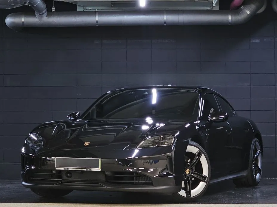Porsche Taycan