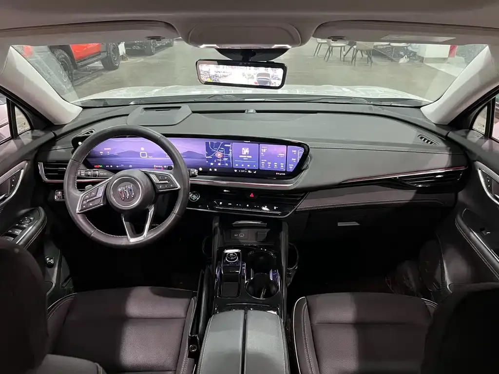 Buick Envision Plus — фото 5