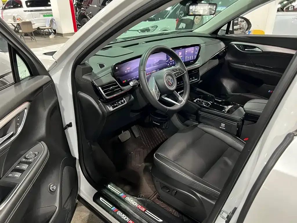 Buick Envision Plus — фото 8
