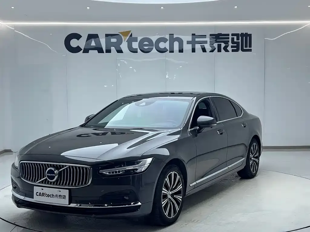 Volvo S90 — фото 1