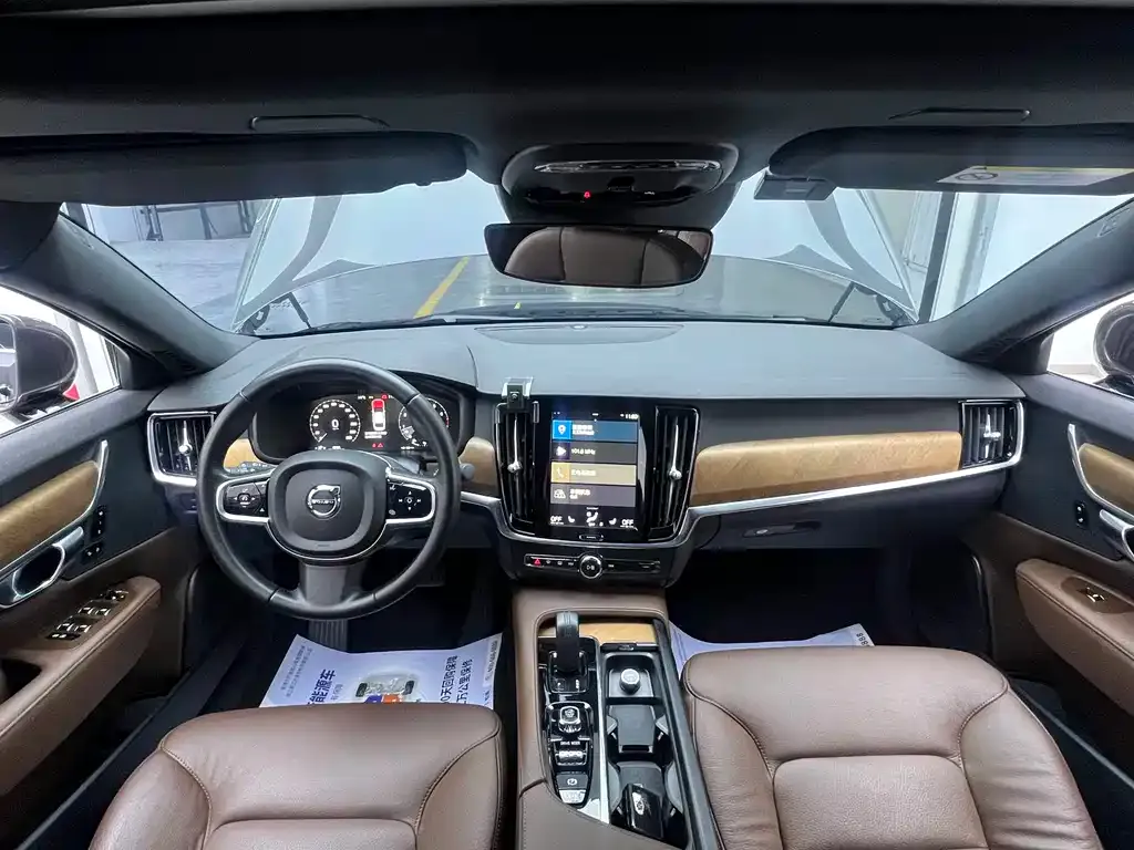 Volvo S90 — фото 6