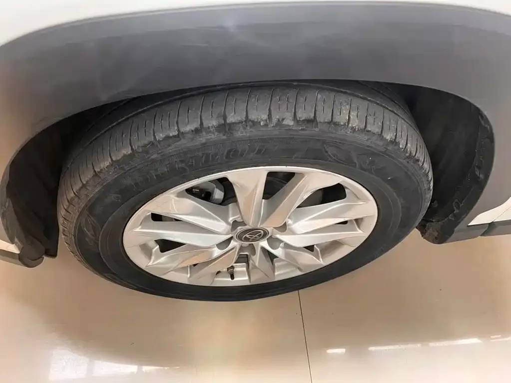 Toyota Corolla Cross — фото 2