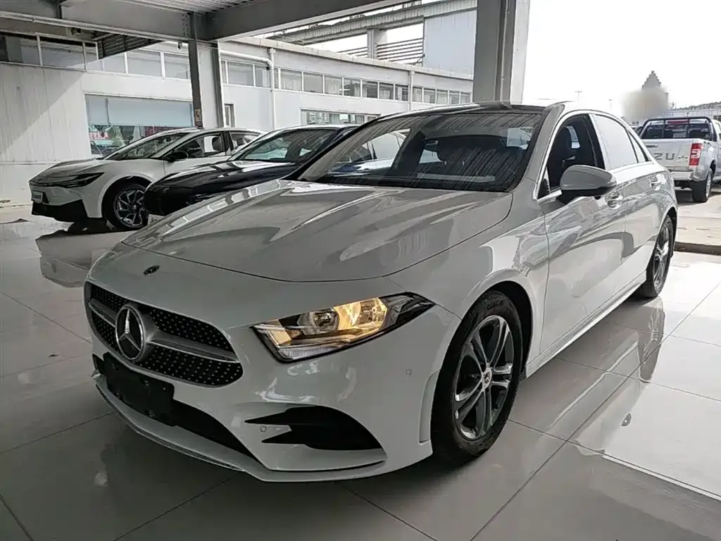 Mercedes-Benz A-Class — фото 1