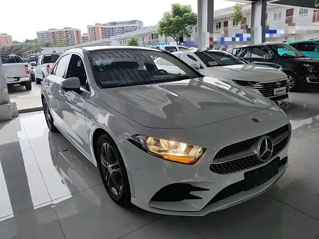 Mercedes-Benz A-Class — фото 9