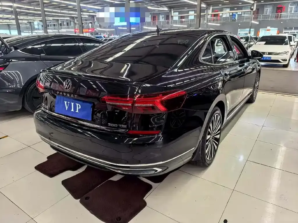 Volkswagen Passat — фото 3