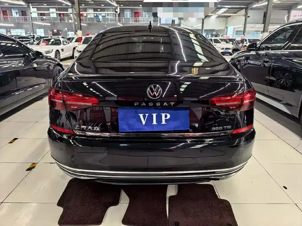 Volkswagen Passat — фото 7
