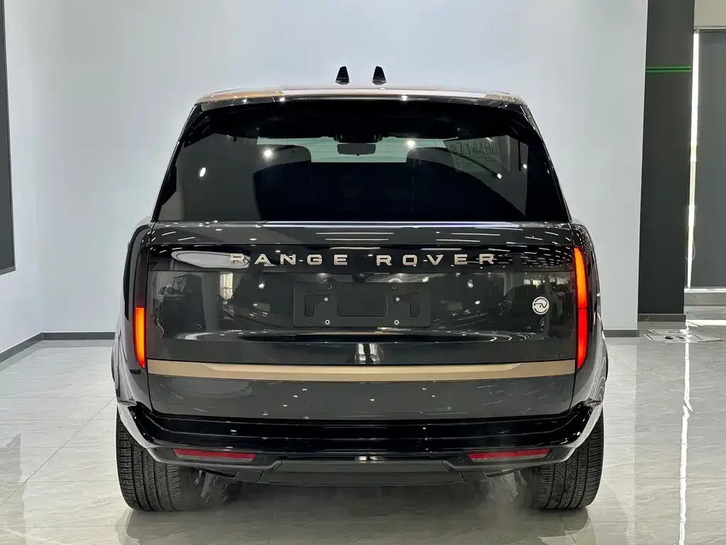 Land Rover Range Rover 2023 из CN, фото 2