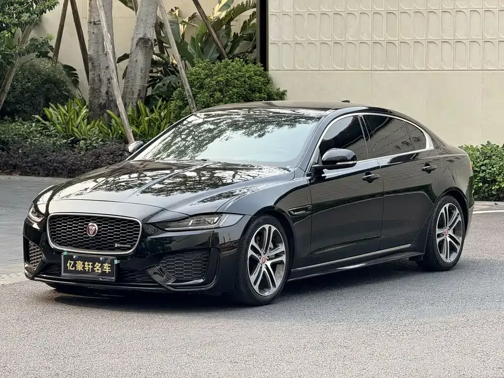 Jaguar XEL — фото 1