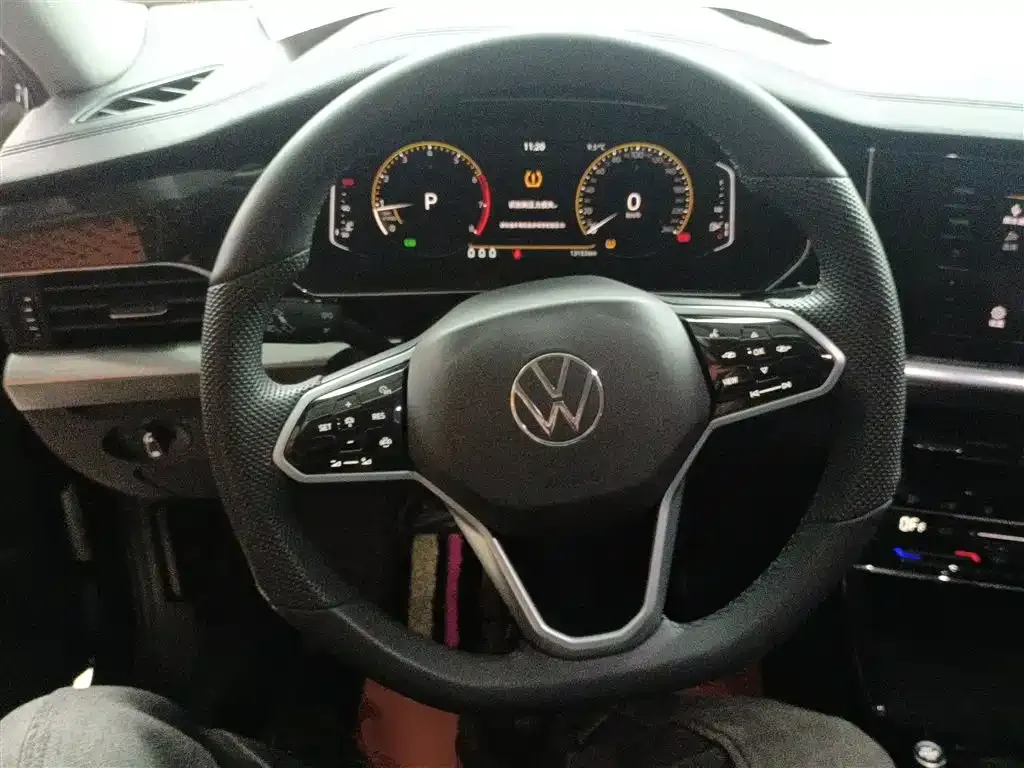 Volkswagen Passat — фото 3