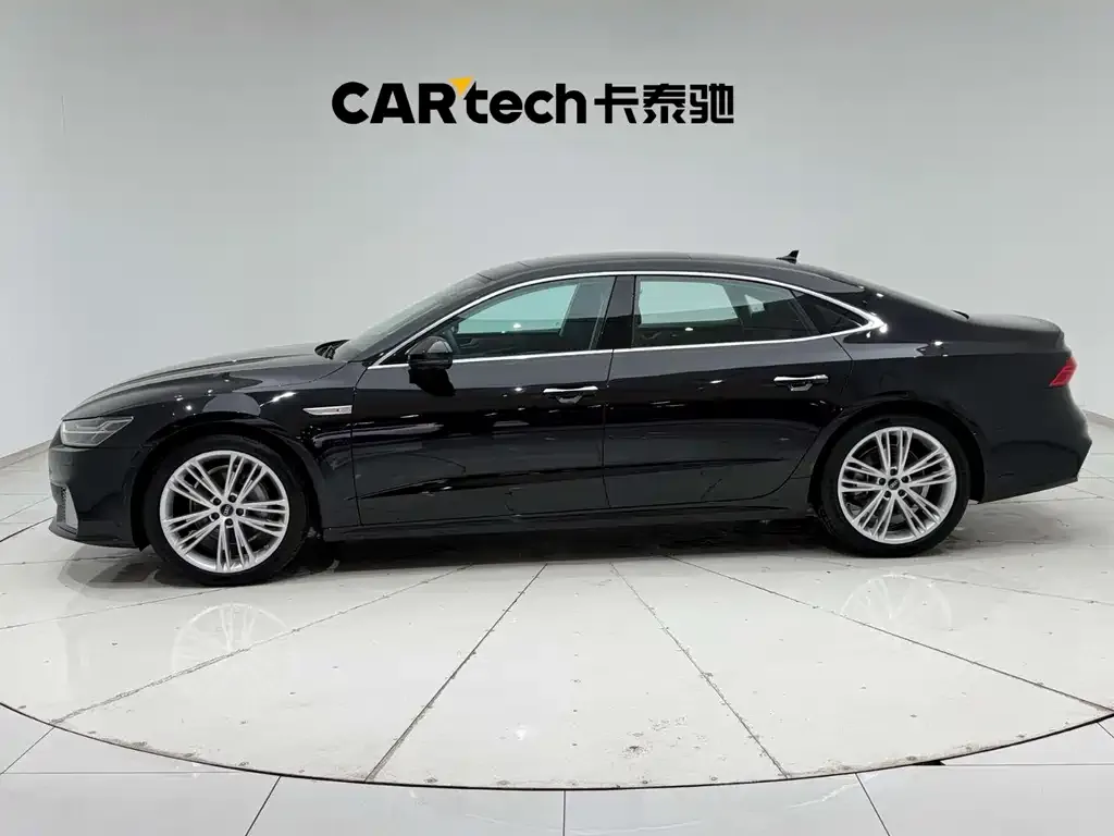Audi A7L — фото 4