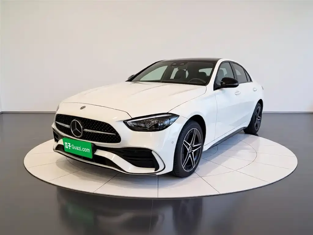 Mercedes-Benz C-Class — фото 1