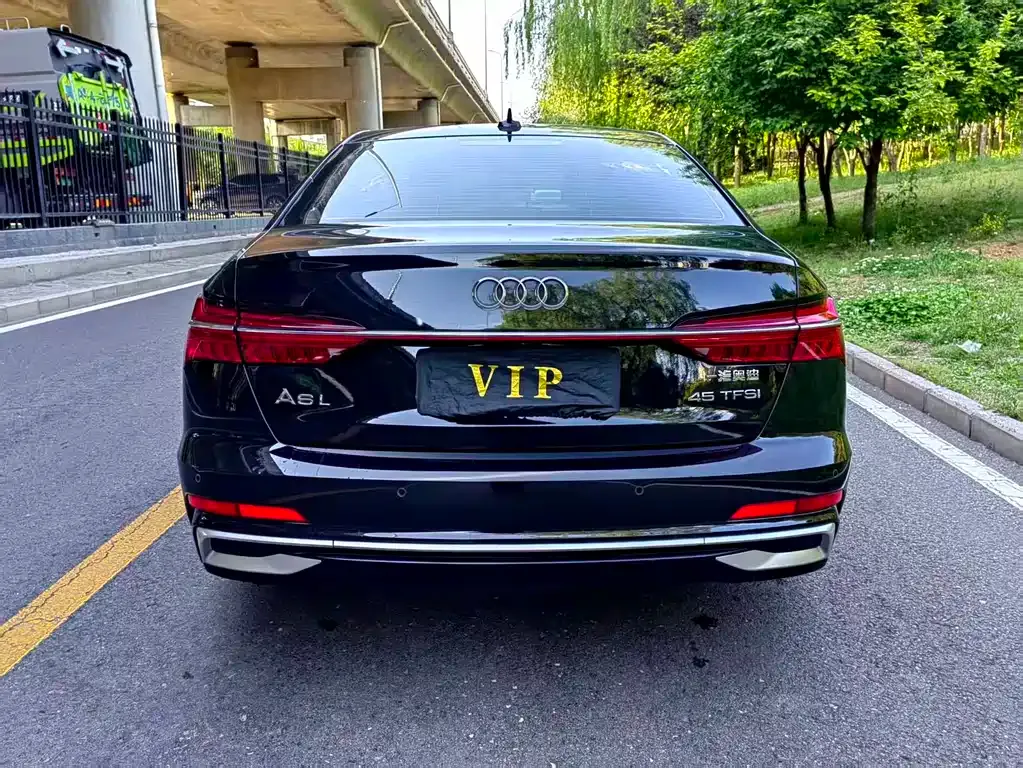 Audi A6L 2023 из CN, фото 8