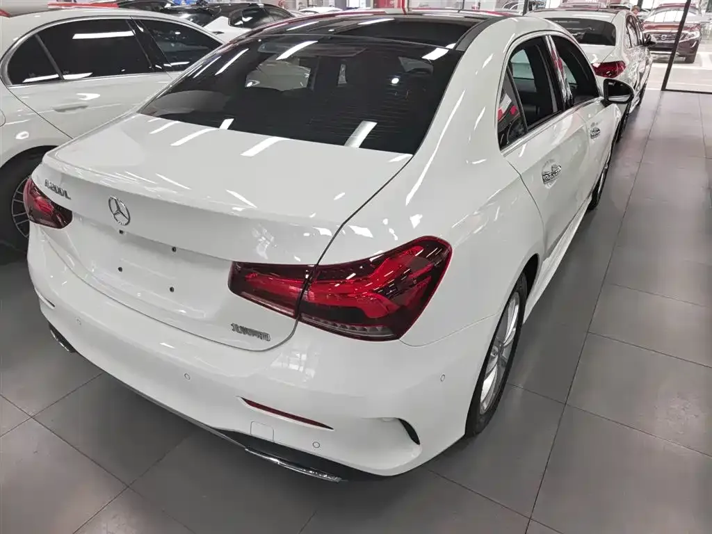 Mercedes-Benz A-Class — фото 7