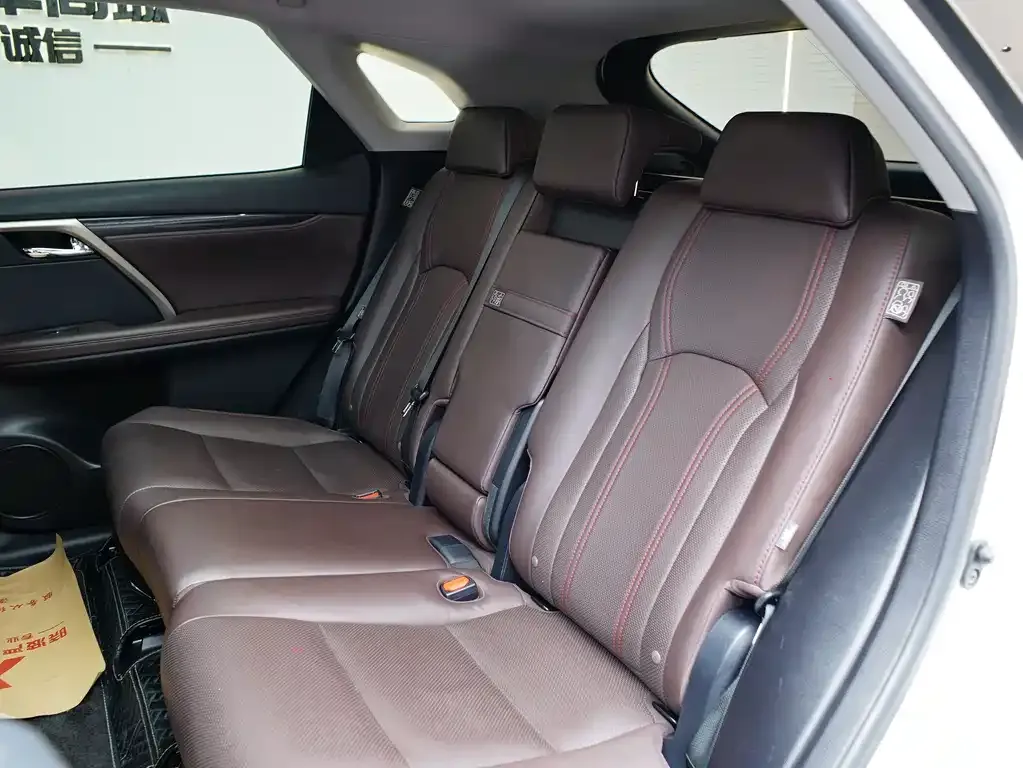 Lexus RX — фото 10