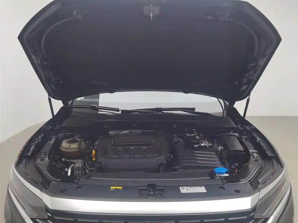 Volkswagen Passat — фото 8