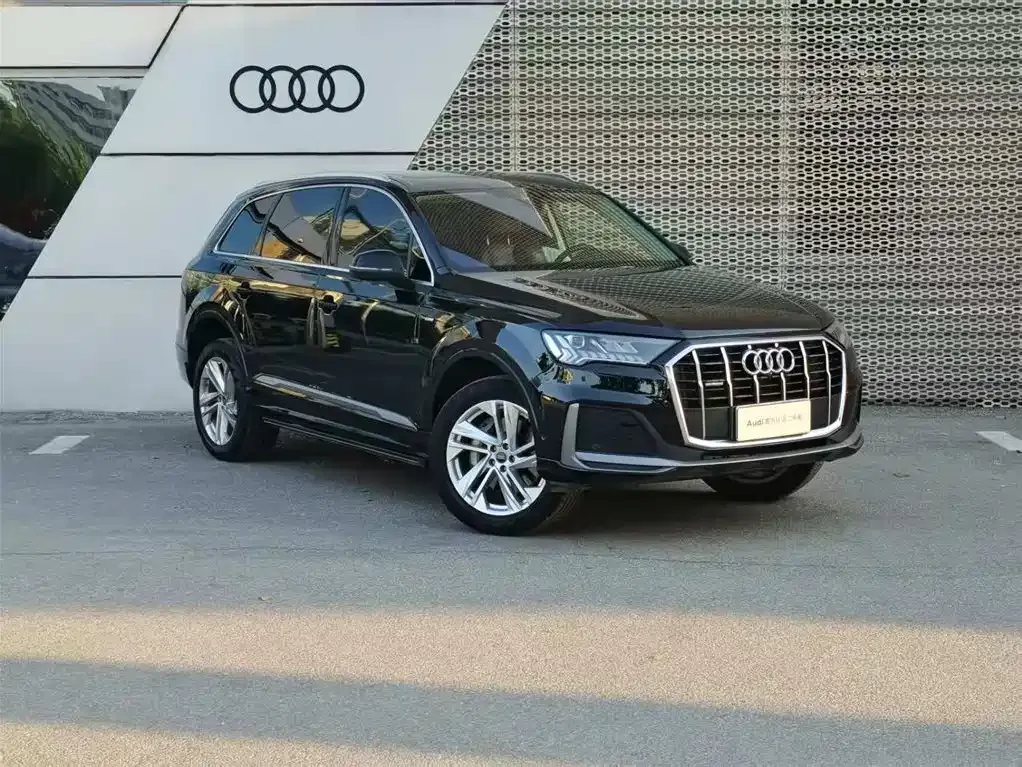 Audi Q7 — фото 8