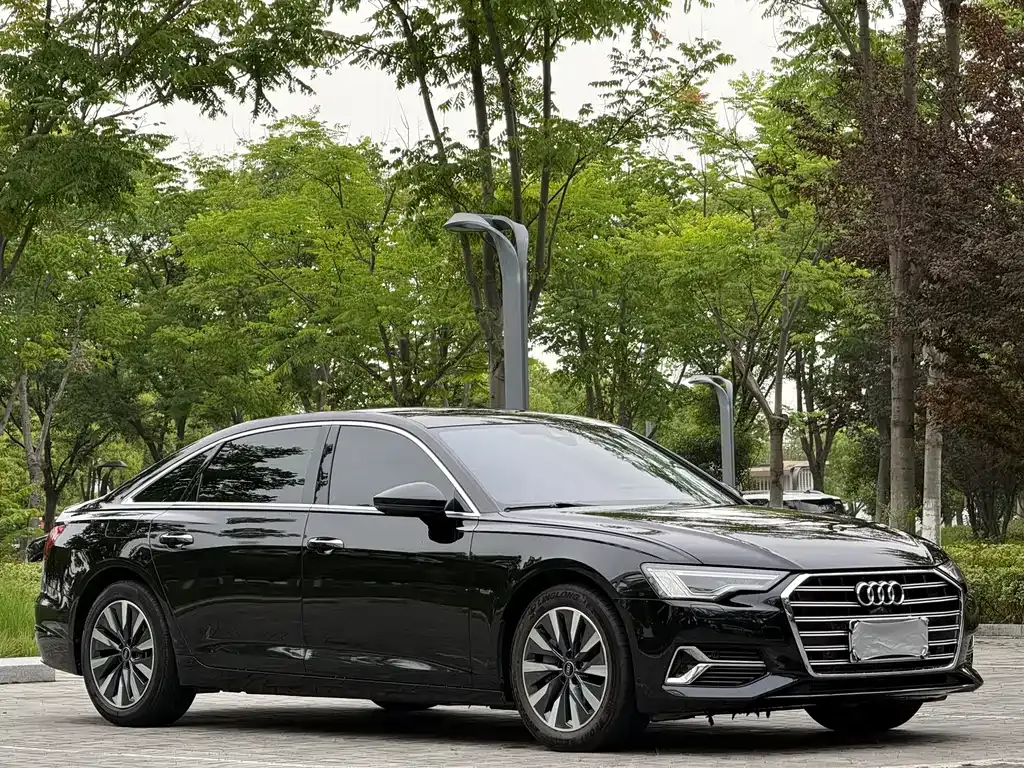 Audi A6L — фото 9
