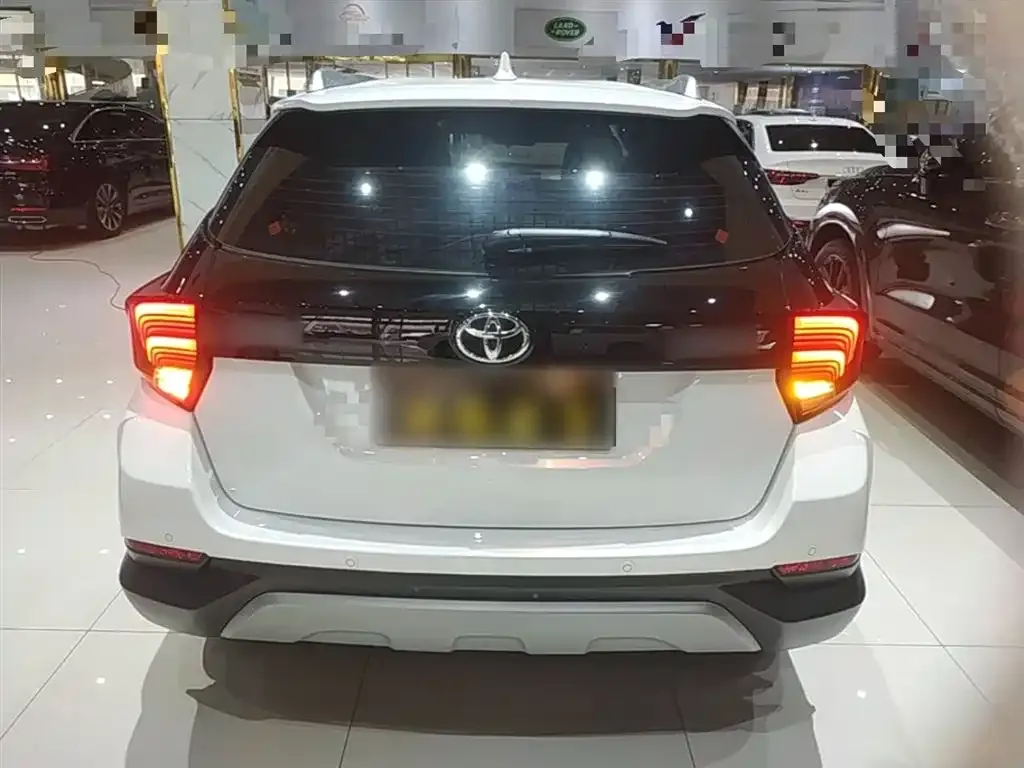 Toyota Yaris L 2022 из CN, фото 5