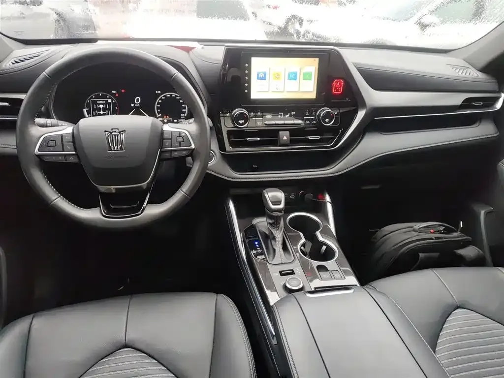 Toyota Crown Kluger 2024 из CN, фото 7