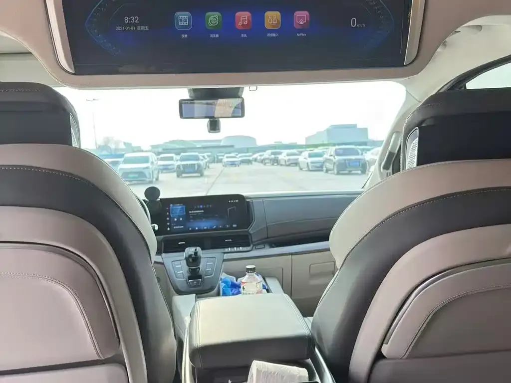 Ford Tourneo 2024 из CN, фото 7