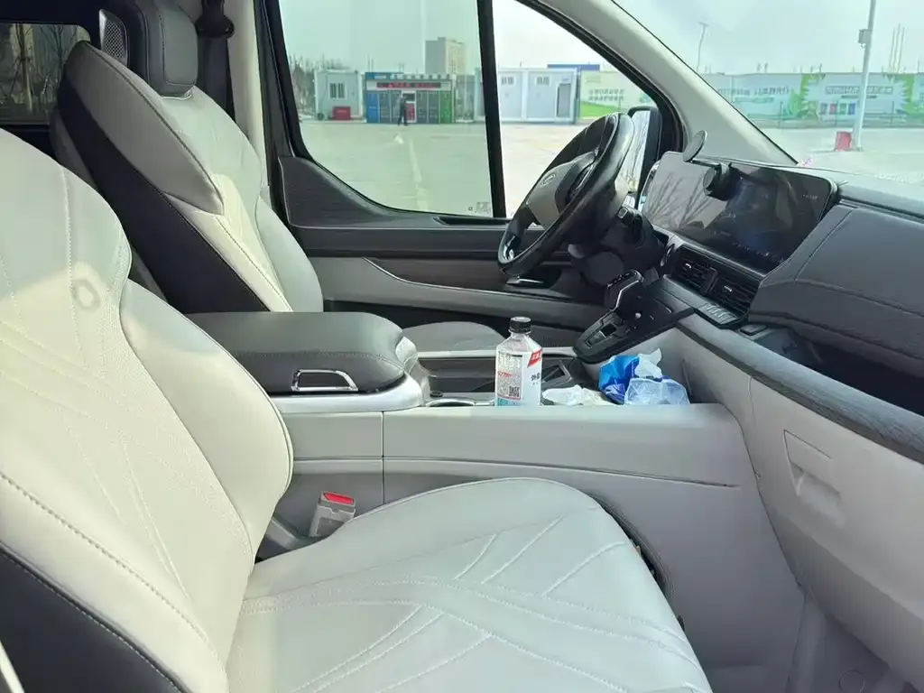 Ford Tourneo 2024 из CN, фото 9