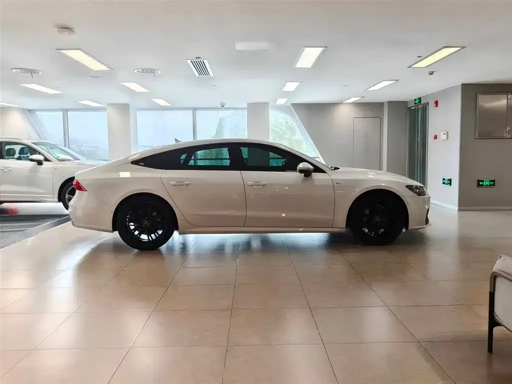Audi A7 — фото 4